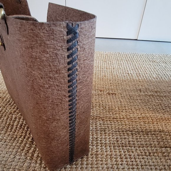 KIVU wide tote with Kariba wide two toned strap - Picture 3 of 3